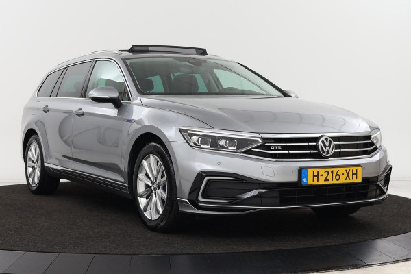 Volkswagen Passat 1.4 TSI PHEV GTE | Panoramadak | Head-up | Matrix LED | Carplay | Camera | Adaptive Cruise | DAB+ | Navigatie