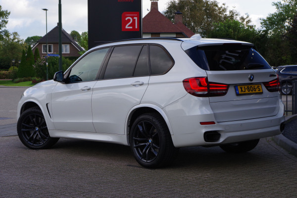 BMW X5 M50d 380 PK, Panoramadak, Elek. Trekhaak, LED, Comfortstoelen, 360 Camera