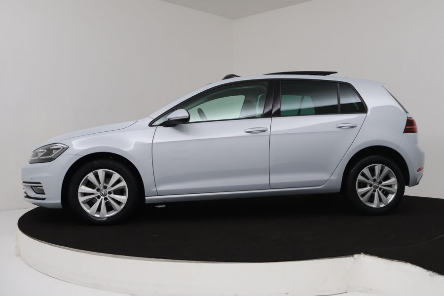 Volkswagen Golf 1.0 TSI Comfortline Business Automaat (PANORAMADAK, ADAPTIVE, STOELV, NAVI, PDC, CAMERA, NL-AUTO, DEALER ONDERH)