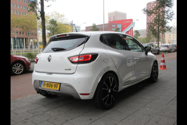 Renault Clio 1.2 Dynamique Automaat 5 Deurs PDC Navi Pano