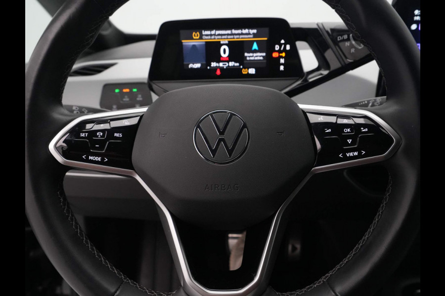 Volkswagen ID.3 Pro Edition Advantage 58 kWh (Ex 2.000,- Subsidie) Navigatie Camera Stoelverwarming Acc 300