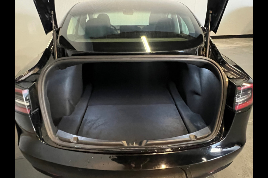 Tesla Model 3 Standard RWD Plus 60 kWh