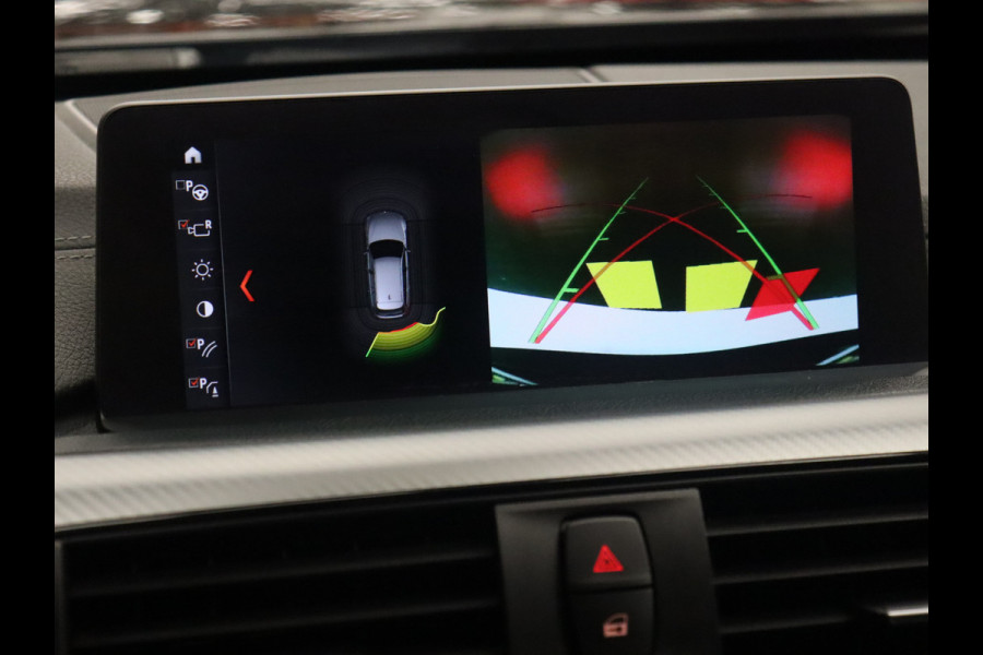 BMW 3 Serie Touring 318i M Sport [SCHUIFKANTELDAK, APPLE CARPLAY, SPORTONDERSTEL, CAMERA, DIGITAL DASHBOARD, VOL LEDER, GROOT NAVIGATIE, NIEUWSTAAT]