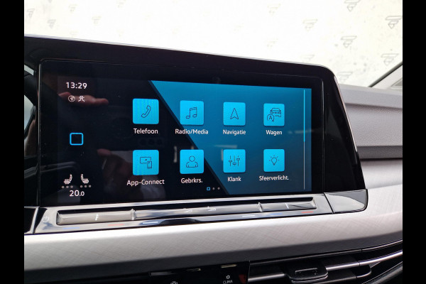 Volkswagen GOLF Variant 1.5 eTSI | Camera | Stoelverwarming | ACC | LED | PDC | DAB |