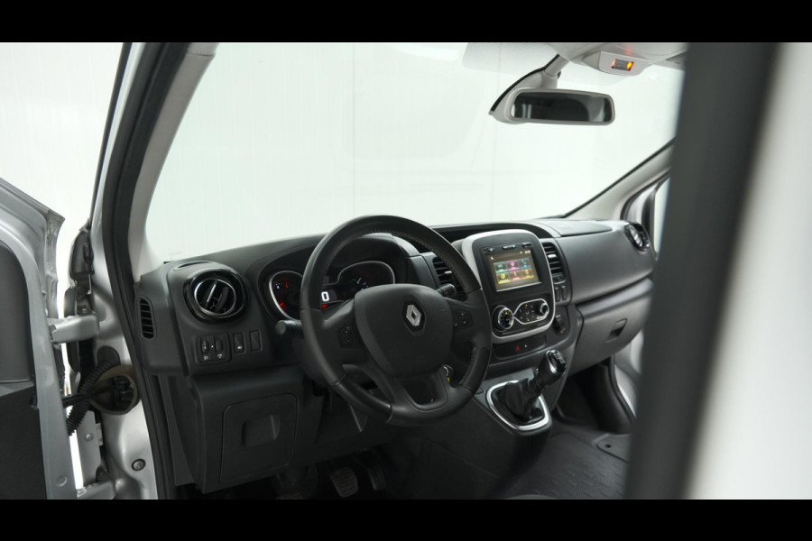 Renault Trafic 2.0 dCi 170 T29 L2H1 DC Comfort | Trekhaak | Camera | Apple Carplay | Betimmering Laadruimte