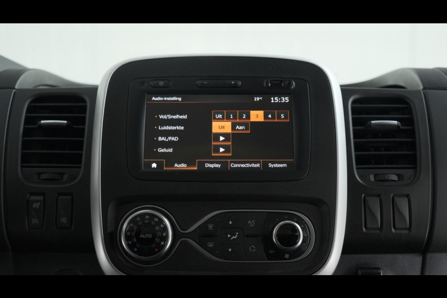 Renault Trafic 2.0 dCi 170 T29 L2H1 DC Comfort | Trekhaak | Camera | Apple Carplay | Betimmering Laadruimte