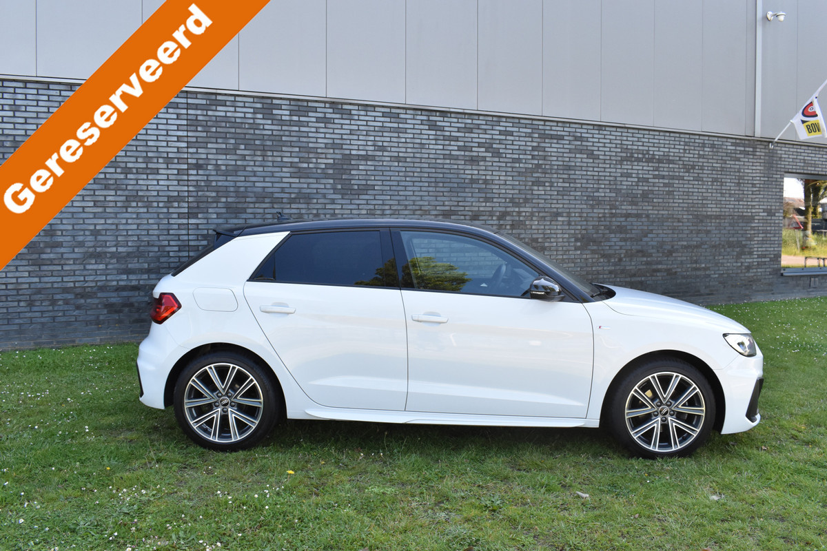 Audi A1 Sportback 30 TFSI S edition 2x S-line Automaat 2-tone