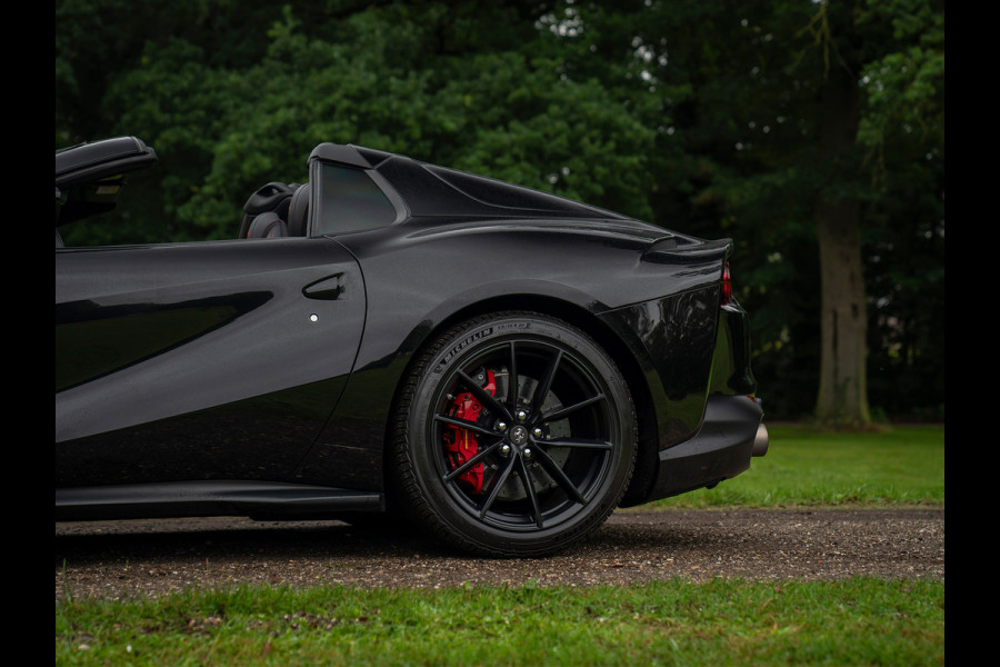 Ferrari 812 GTS 6.5 V12 HELE | Lift | Carbon Driver Zone | Surround view | Front PPF | Dreamline interior