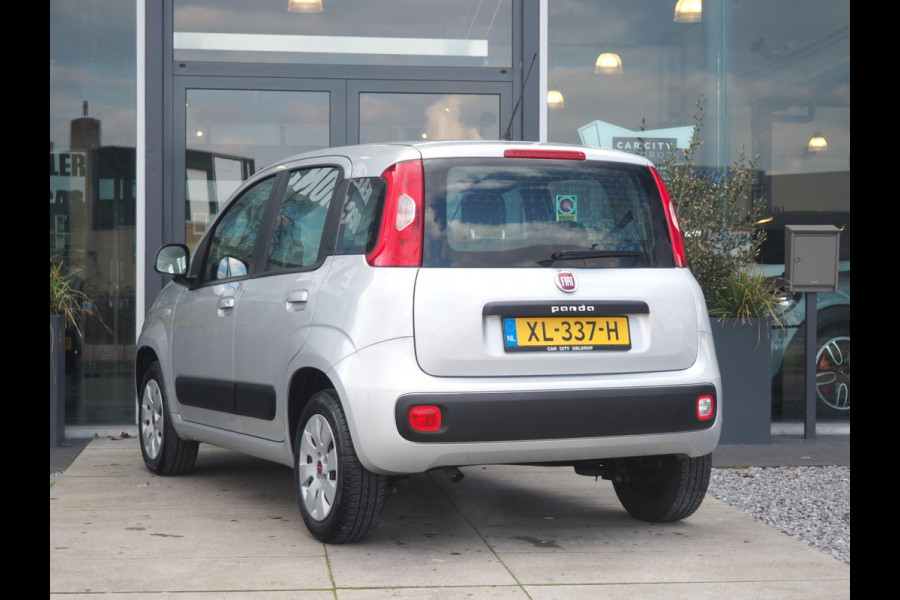 Fiat Panda 0.9 TwinAir Turbo Lounge / Bluetooth / USB / Stuurbediening / Airco