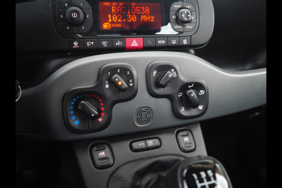 Fiat Panda 0.9 TwinAir Turbo Lounge / Bluetooth / USB / Stuurbediening / Airco