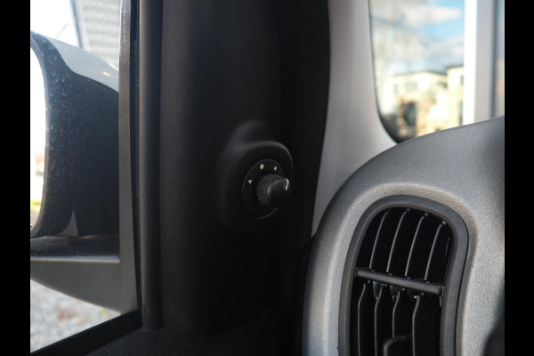 Fiat Panda 0.9 TwinAir Turbo Lounge / Bluetooth / USB / Stuurbediening / Airco