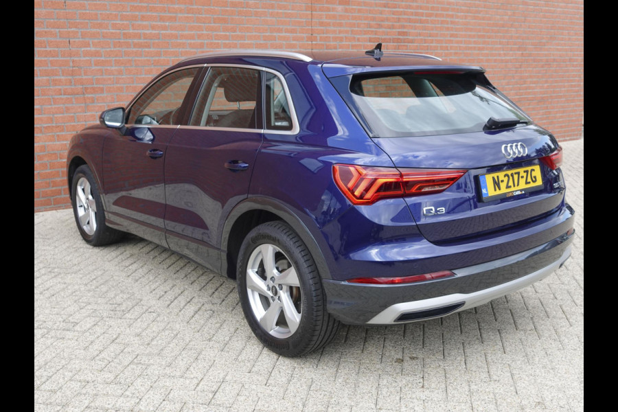 Audi Q3 35 TFSI 150pk S-Tronic Advanced Navigatie Climate Control Led DAB Cruise Control Adaptive Digitale Cockpit Parkeer sensoren Stoelverwarming