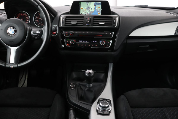 BMW 1-serie 118d M-Sport | Stoelverwarming | Full LED | Sportstoelen | Navigatie | Climate control | Alcantara | Trekhaak | Cruise control | Bluetooth