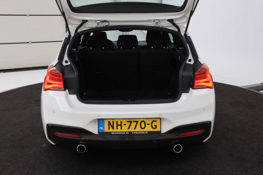 BMW 1-serie 118d M-Sport | Stoelverwarming | Full LED | Sportstoelen | Navigatie | Climate control | Alcantara | Trekhaak | Cruise control | Bluetooth