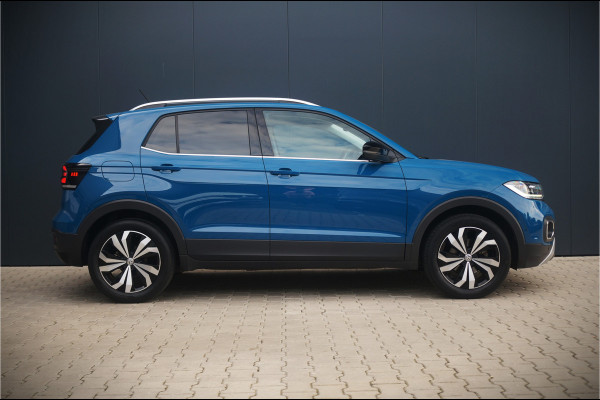 Volkswagen T-Cross 1.0 TSI Style DSG | Automaat | Virtual | Leer | Camera | Trekhaak | Led | LM. Velgen | Aut. Airco | Side Assist | Adaptive Cruise Control | NAP | Apple/Android Auto |