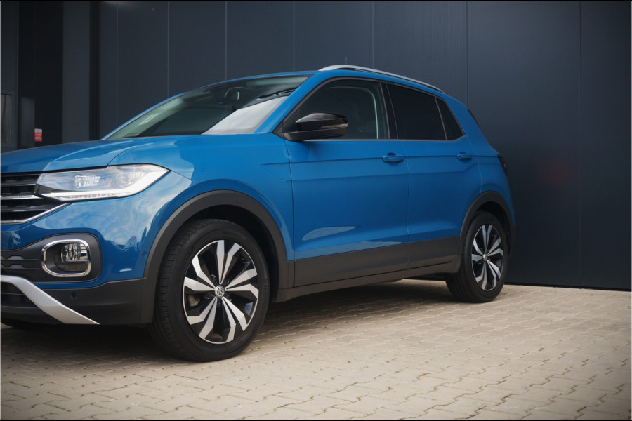 Volkswagen T-Cross 1.0 TSI Style DSG | Automaat | Virtual | Leer | Camera | Trekhaak | Led | LM. Velgen | Aut. Airco | Side Assist | Adaptive Cruise Control | NAP | Apple/Android Auto |