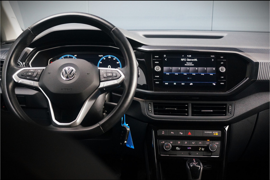 Volkswagen T-Cross 1.0 TSI Style DSG | Automaat | Virtual | Leer | Camera | Trekhaak | Led | LM. Velgen | Aut. Airco | Side Assist | Adaptive Cruise Control | NAP | Apple/Android Auto |