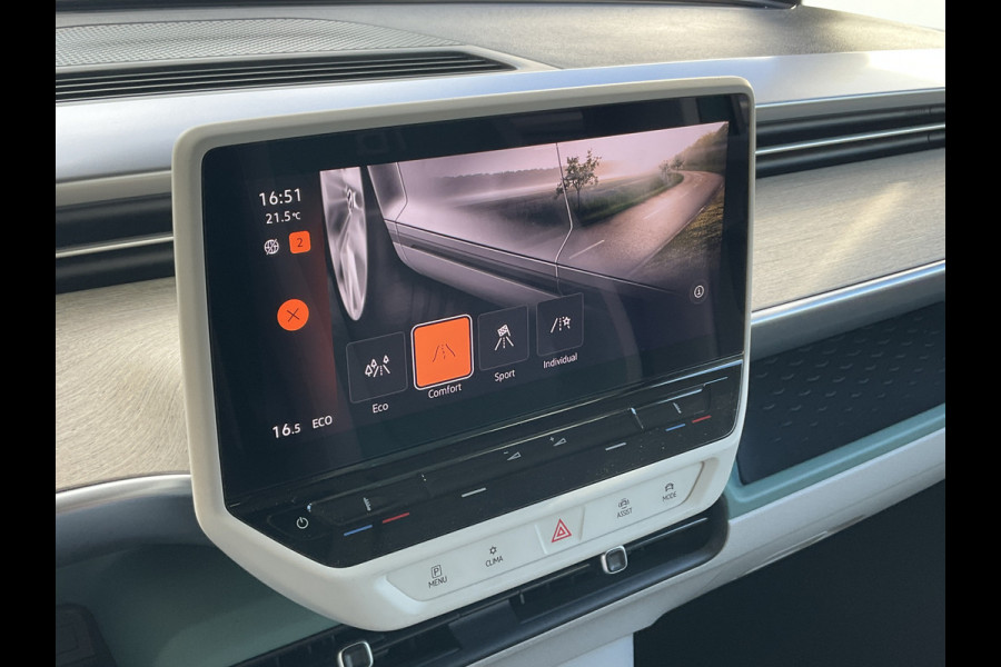 Volkswagen ID. Buzz 5-Pers 1st 77kWh 204pk Adap.cruise. Camera Carplay Beauty!