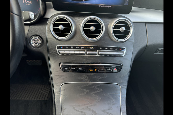 Mercedes-Benz C-Klasse Estate 300 Premium Pack Distronic - Panoramadak - Stoelventilatie/verwarming - Camera - Sfeerverlichting - Sound system - Draadloos tel opladen - 18"AMG