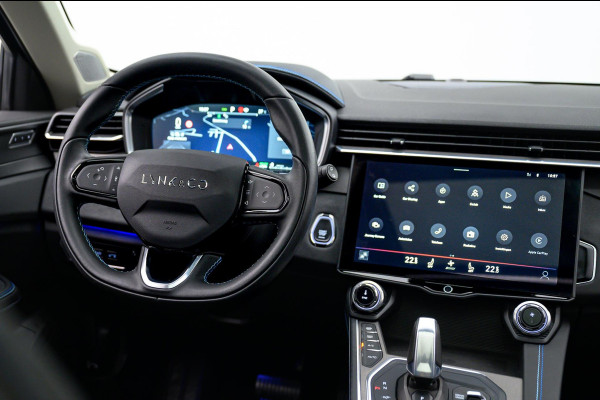 Lynk & Co 01 1.5 261PK Plug-in Hybrid *TREKHAAK* 360 Camera Pano/dak Apple/Carplay Adaptive/Cruise Origineel NL