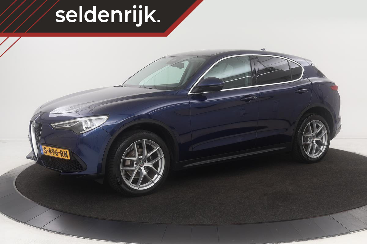 Alfa Romeo Stelvio 2.0T AWD Super | Leder | Stoel & stuurverwarming | Camera | Navigatie | Memory | Xenon | Keyless | Cruise control