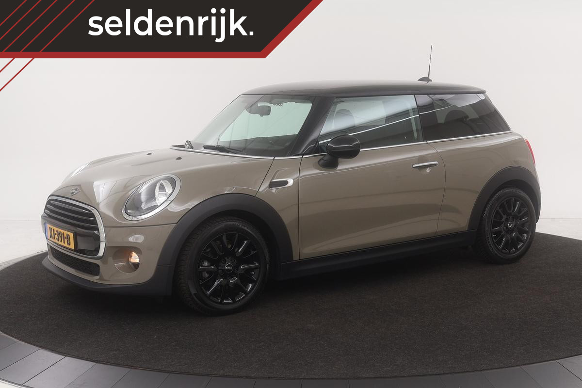 MINI Cooper 1.5 Salt | Automaat | Carplay | Navigatie | Cruise control | Airco | Bluetooth | Sportstuur | Bluetooth