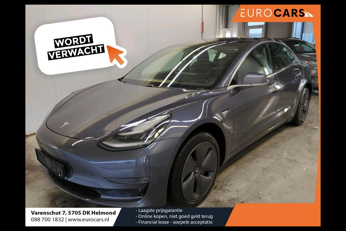 Tesla Model 3 Standard RWD Plus 60 kWh Navigatie Trekhaak Panoramadak Blind Spot Assist Parkeersensoren Elektrisch verstelbare stoelen Stoelverwarming