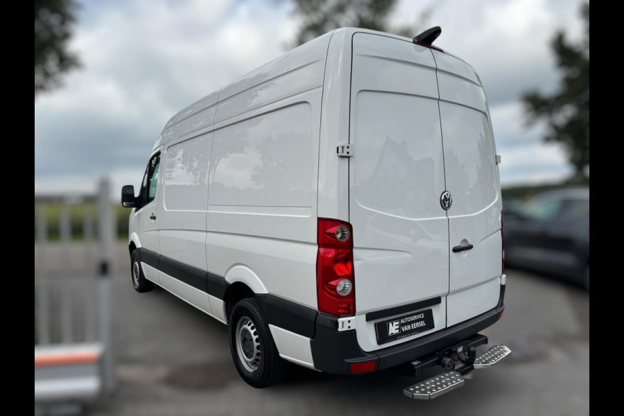 Volkswagen Crafter 35 2.0 TDI L2H2TREKHAAK / PDC / CAMERA / CRUISE / BLUETOOTH / NAVI / STOELVERW.