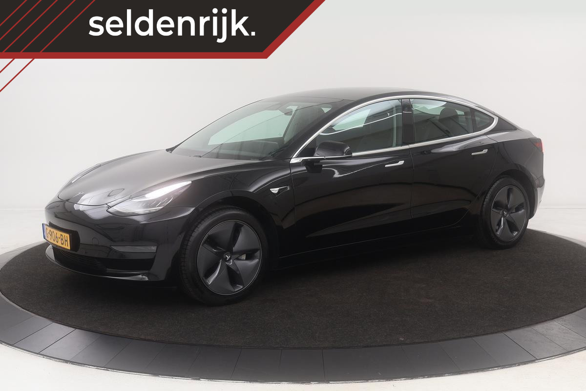 Tesla Model 3 Standard RWD Plus 60 kWh | Panoramadak | Autopilot | Leder | Stoelverwarming | Camera | Full LED | Navigatie