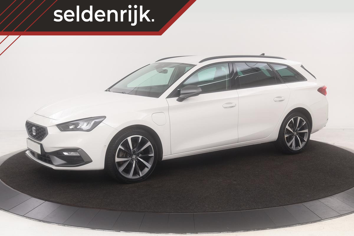 Seat Leon 1.4 TSI eHybrid FR PHEV | Stoel & stuurverwarming | Camera | Navigatie | Park Assist | Keyless | Full LED | Virtual Cockpit