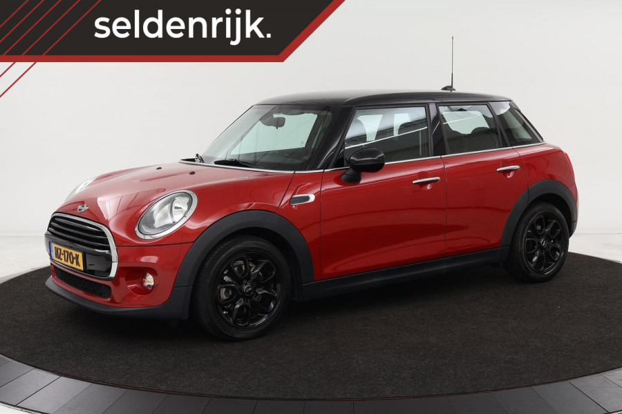 MINI Cooper 1.5 Business | 51.000km NAP | Climate control | PDC | Navigatie | Bluetooth | Cruise control