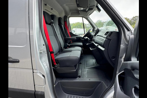 Renault Master RED L2H2 150 PK ZILVERGRIJS uit VOORRAAD