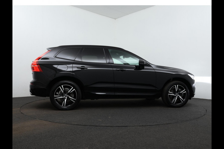 Volvo XC60 2.0 Recharge T8 AWD R-Design | Panorama | luchtvering | H&K |