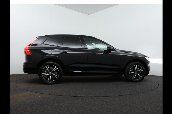 Volvo XC60 2.0 Recharge T8 AWD R-Design | Panorama | luchtvering | H&K |