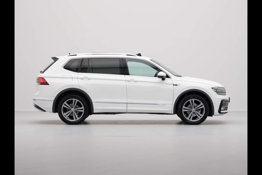 Volkswagen Tiguan Allspace 1.5 TSI Highline R-Line 7p. Panorama Trekhaak Camera Stoelverwarming 259