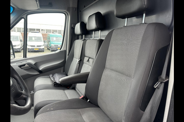 Volkswagen Crafter 35 2.0 TDI L2H2*A/C*3500KG HAAK*CRUISE*