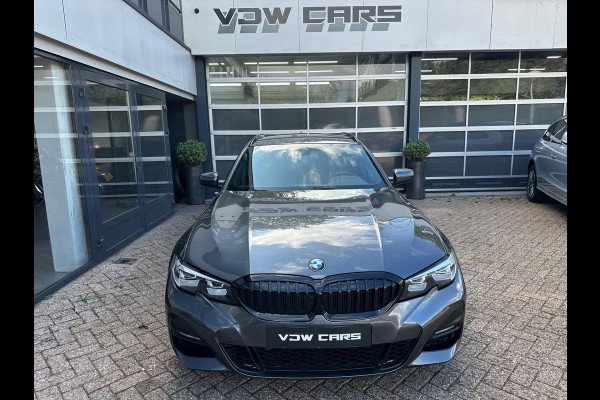 BMW 3 Serie Touring 318i High Executive | M Sport | Sfeerverlichting