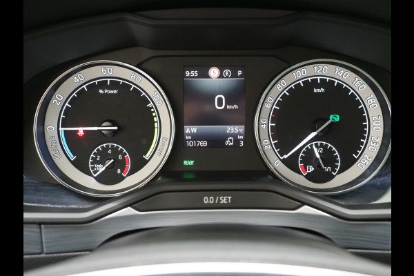 Škoda Superb Combi 1.4 TSI iV Business Edition Plus | Adaptive Cruise | Camera | Stoel/Stuur Verwarming | Carplay