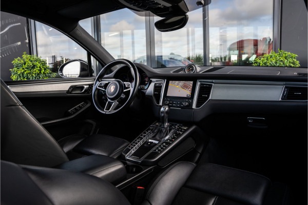 Porsche Macan 3.0 GTS - Panorama | Luchtvering | Sport Chrono | Bose | Memory | ACC