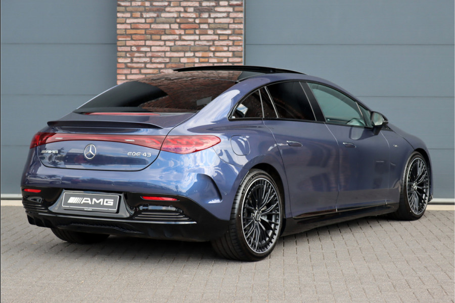 Mercedes-Benz EQE AMG 43 4MATIC Premium 91 kWh | 64.000,- ex BTW | Hypercreen | Distronic+ | Burmester | Memory | Panoramadak | HUD | Digital Light | AMG-Stuurwieltoetsen | Warmtepomp |