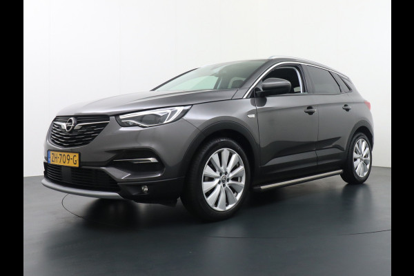 Opel Grandland X T131PK Apple Carplay Android Auto PDC Navi AGR Keyless 19" DAB+ ECC Bluetooth 1/2 Leer Privacy Glas LMV Regen-Licht Sensor Cruis Leder-Stw Elec-ramen en Spiegels Business Executive 100% Dealer Onderhouden, laatste beurt bij 83.058km gehad Orig.NLse auto