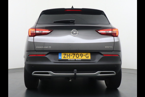 Opel Grandland X T131PK Apple Carplay Android Auto PDC Navi AGR Keyless 19" DAB+ ECC Bluetooth 1/2 Leer Privacy Glas LMV Regen-Licht Sensor Cruis Leder-Stw Elec-ramen en Spiegels Business Executive 100% Dealer Onderhouden, laatste beurt bij 83.058km gehad Orig.NLse auto