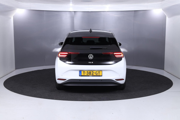 Volkswagen ID.3 Pro Edition Advantage 58 kWh 204 pk | Navigatie | Parkeersensoren (Park assist) | Achteruitrijcamera | Stoelverwarming | Adaptieve cruise control |