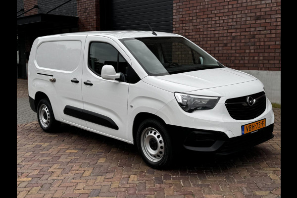 Opel Combo 1.6D L2H1 Edition / 100 PK / Navigatie / Cruise control / Parkeersensoren / 1e Eigenaar / NED-Combo