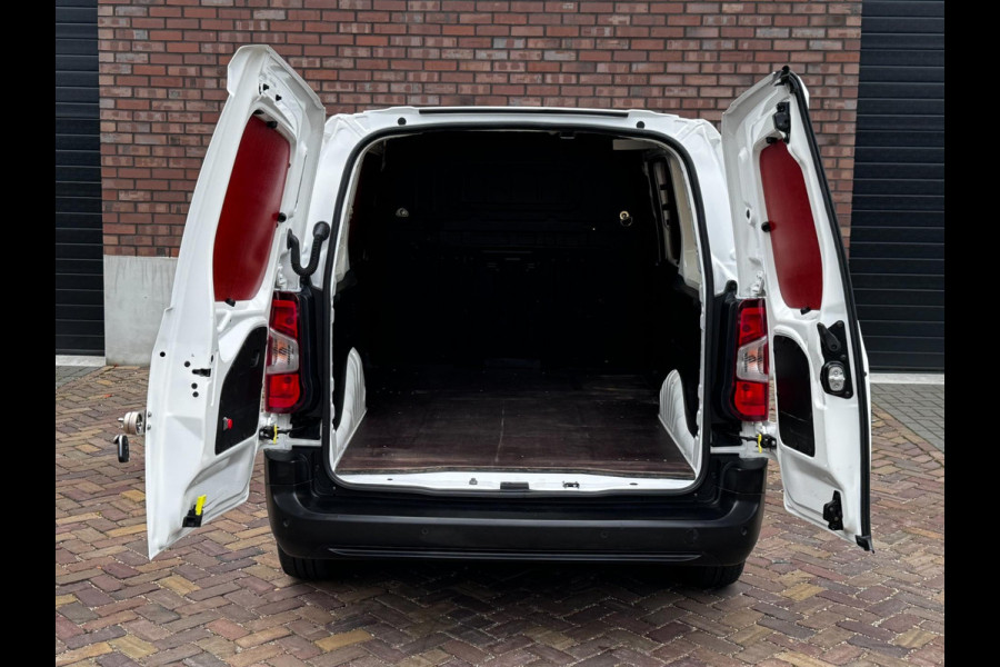 Opel Combo 1.6D L2H1 Edition / 100 PK / Navigatie / Cruise control / Parkeersensoren / 1e Eigenaar / NED-Combo