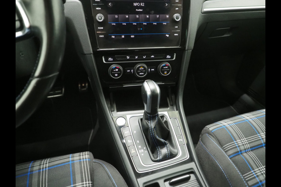 Volkswagen Golf 1.4 TSI PHEV GTE | Virtual Cockpit | Adaptive Cruise | Camera | Carplay