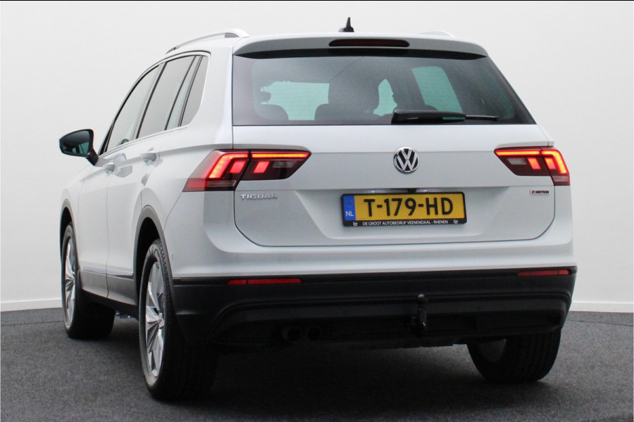 Volkswagen Tiguan 2.0 TSI DSG 4Motion Highline LED, Stoel-/Stuurverw., Camera, ACC, Front Assist, Standkachel, Trekhaak