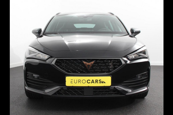 CUPRA Leon Sportstourer 1.5 eTSI Business Edition High | Navigatie | Apple Carplay/Android Auto | Navigatie | Apple Carplay/Android Auto | Adaptive Cruise Control | Camera | Trekhaak met afneembare kogel | Parkeersensor achter | Stuur- en stoelverwarming |