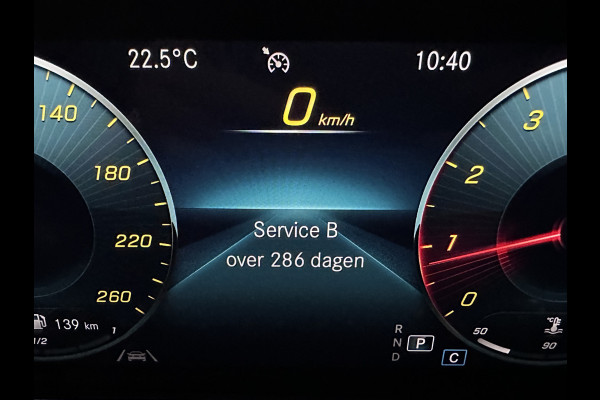 Mercedes-Benz B-Klasse 180 Premium Plus | Trekhaak Afneembaar | Camera | Cruise Control | Navi | Sportstoelen Verwarmbaar | Lane Assist |