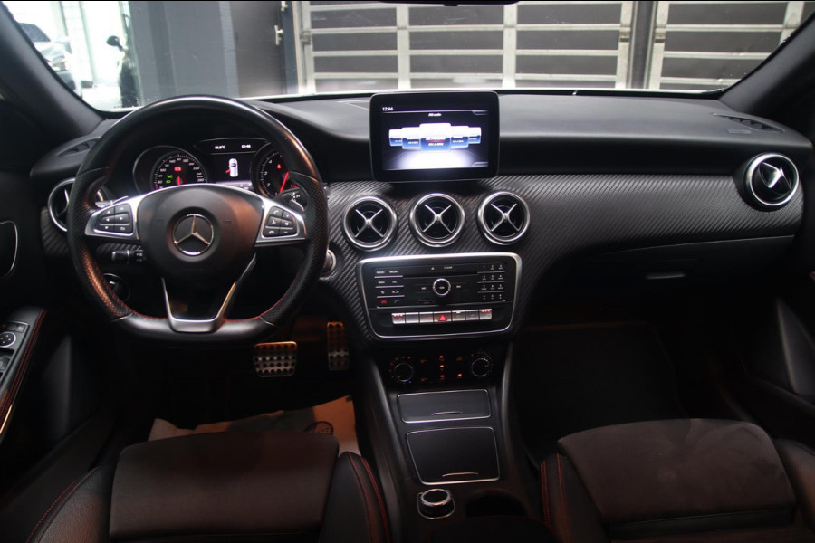 Mercedes-Benz A-Klasse 180 AMG ALCANTARA-CAMERA-XENON-SFEER